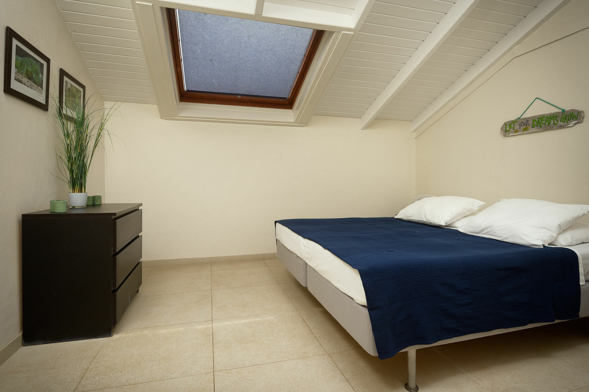Belmar Oceanfront Apartments Bonaire Екстериор снимка