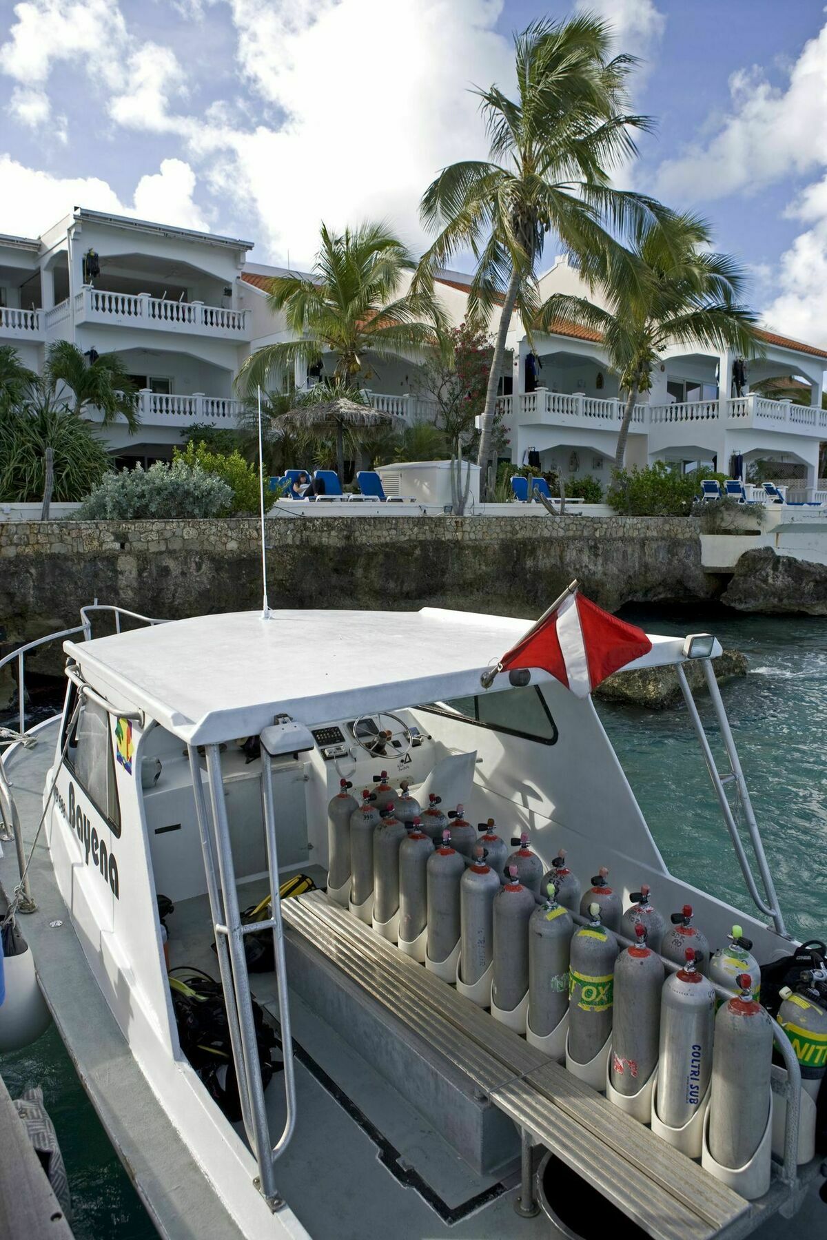 Belmar Oceanfront Apartments Bonaire Екстериор снимка