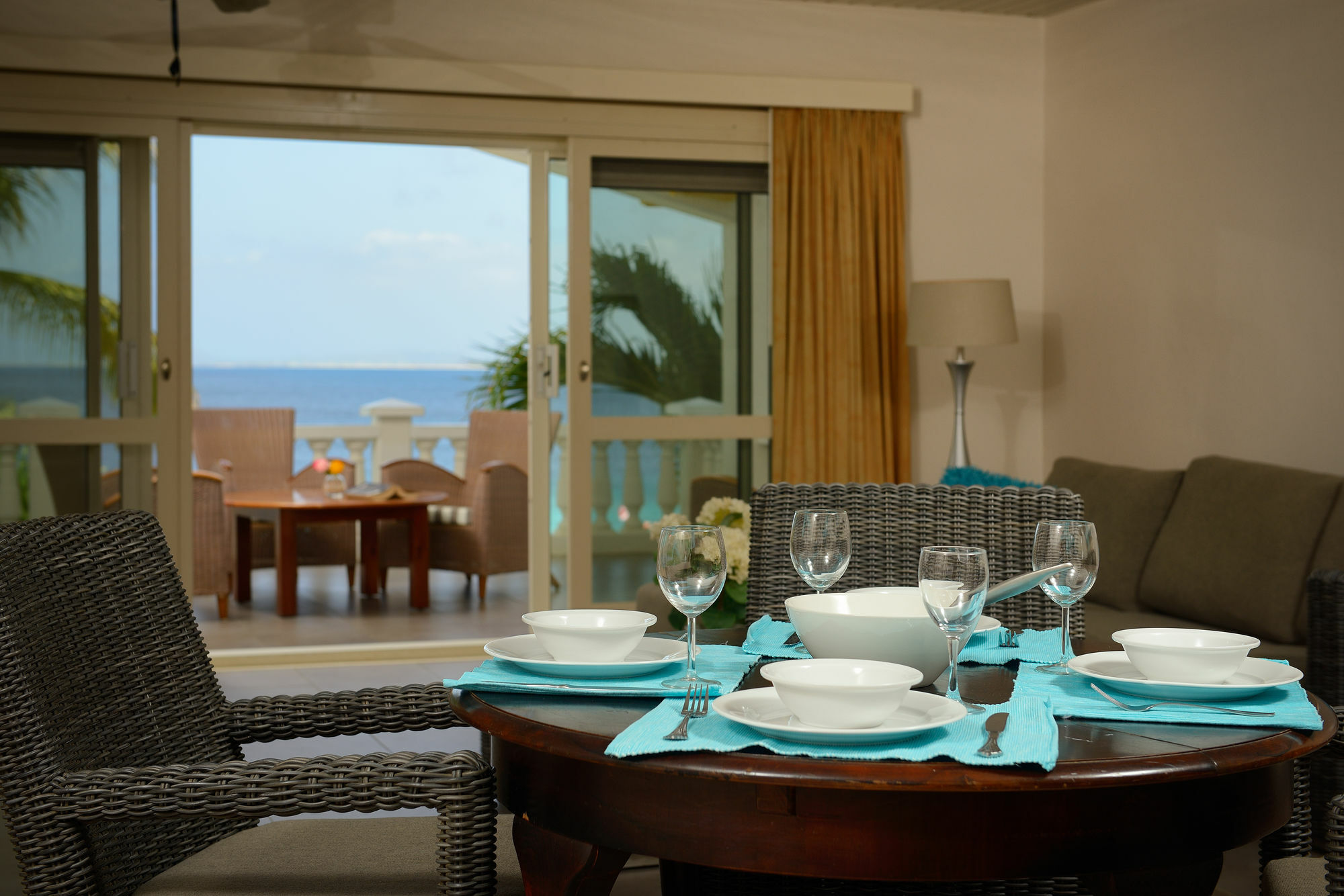Belmar Oceanfront Apartments Bonaire Екстериор снимка