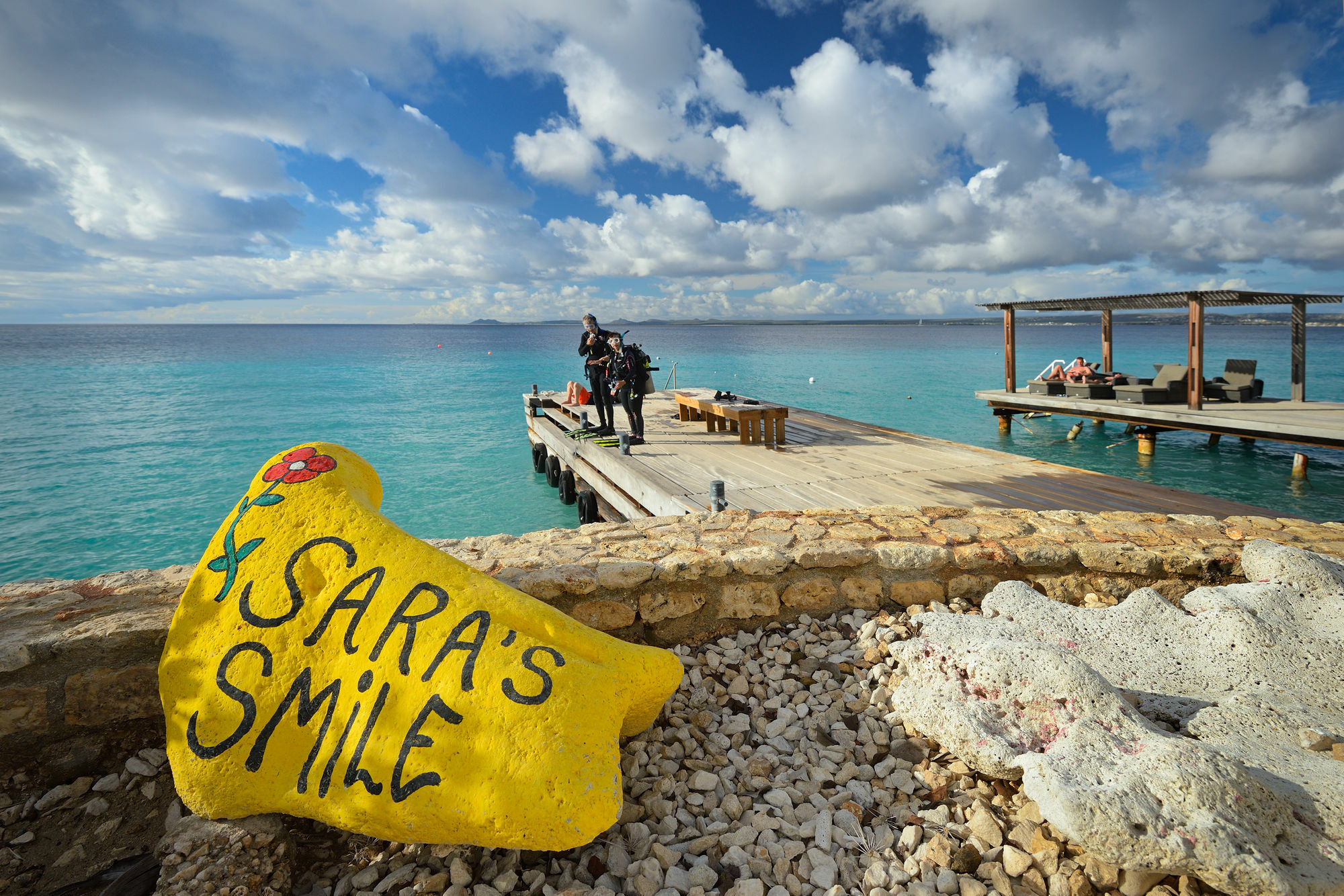Belmar Oceanfront Apartments Bonaire Екстериор снимка