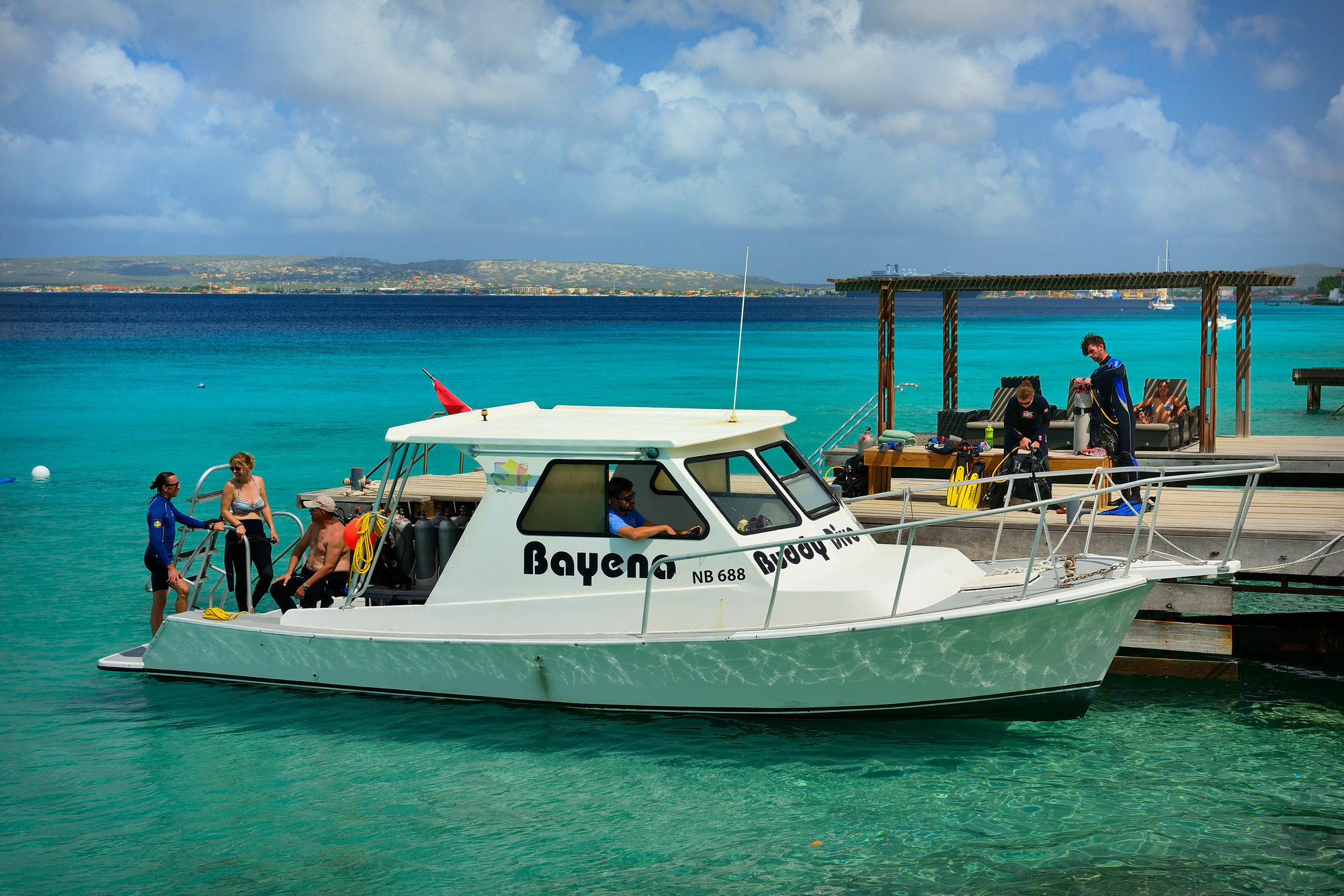 Belmar Oceanfront Apartments Bonaire Екстериор снимка